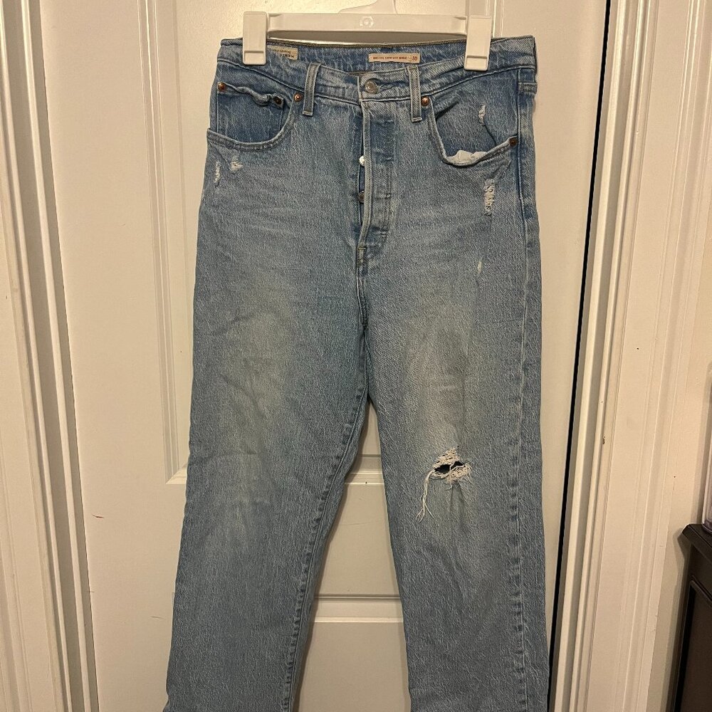 Levis High Waisted, Straight Ankle Jeans